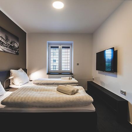 Silesia Residence Ostrava Buitenkant foto A typical room at the hotel