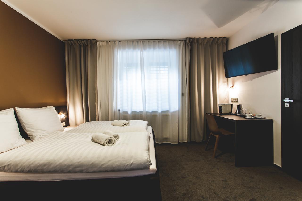 Silesia Residence Ostrava Buitenkant foto A room at the hotel